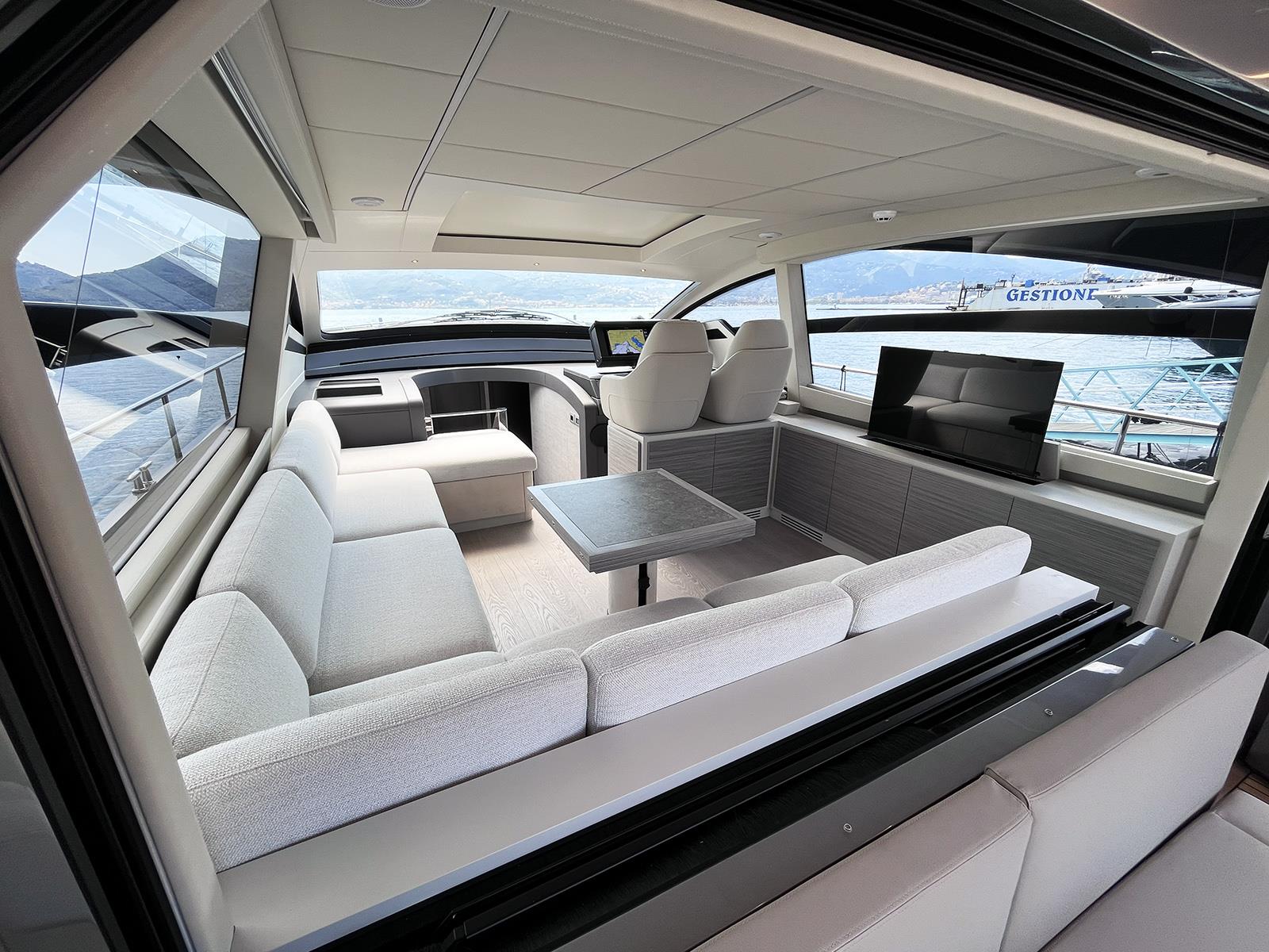 2026 PERSHING 6X 